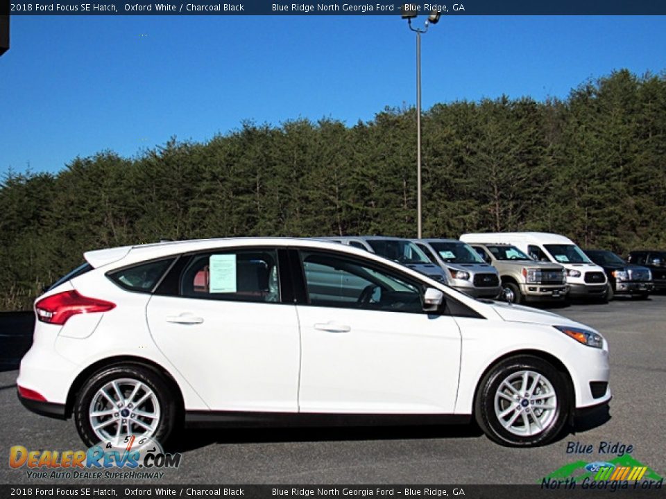 2018 Ford Focus SE Hatch Oxford White / Charcoal Black Photo #7