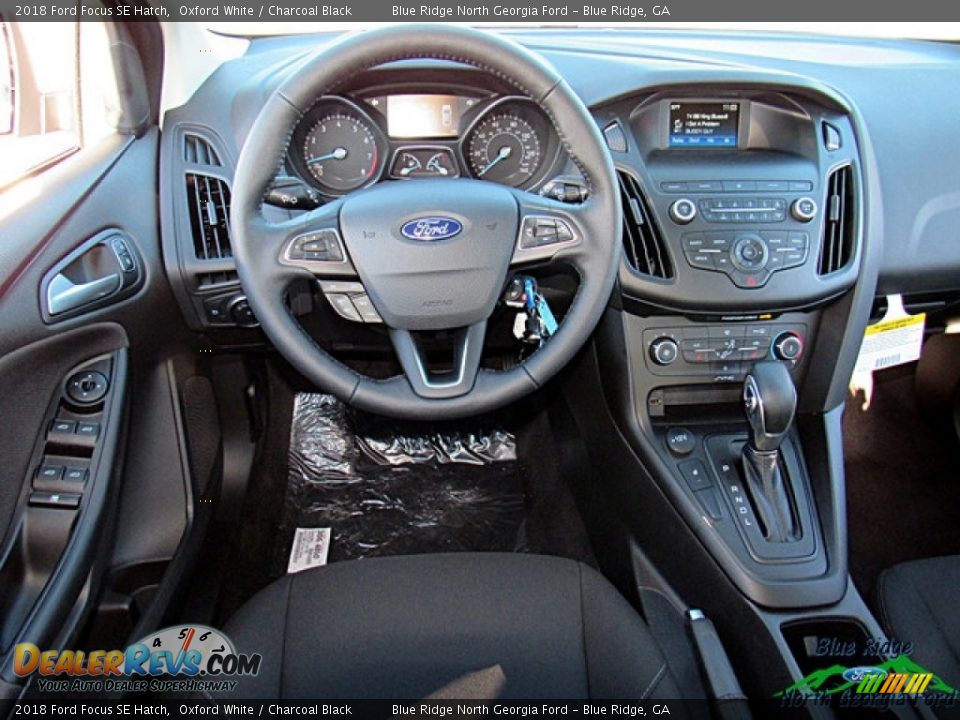 2018 Ford Focus SE Hatch Oxford White / Charcoal Black Photo #15