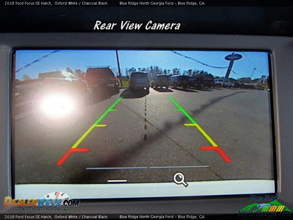 2018 Ford Focus SE Hatch Oxford White / Charcoal Black Photo #20