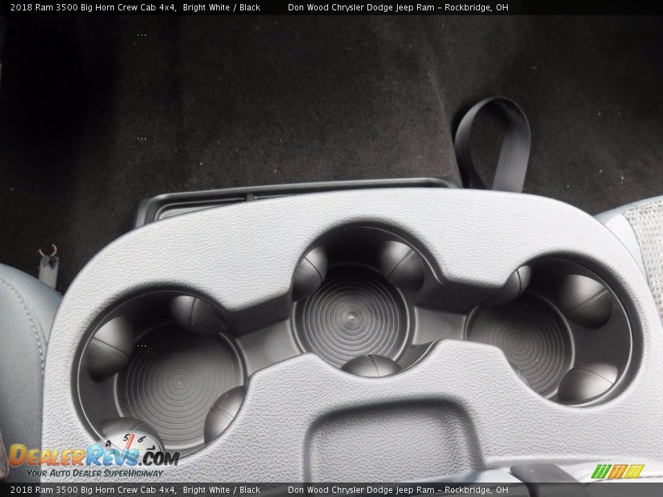 2018 Ram 3500 Big Horn Crew Cab 4x4 Bright White / Black Photo #12