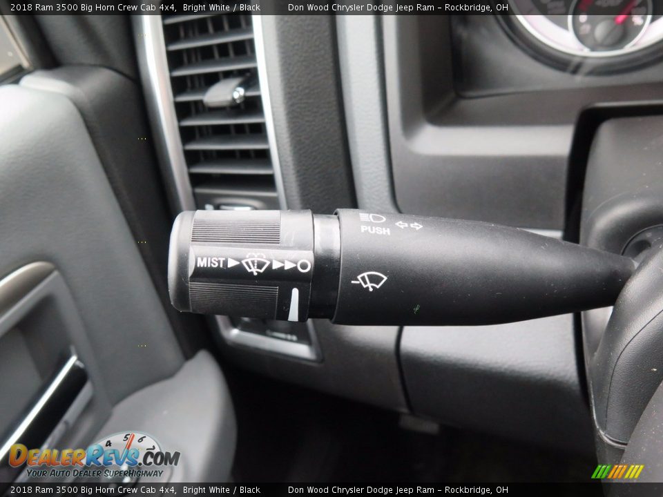 2018 Ram 3500 Big Horn Crew Cab 4x4 Bright White / Black Photo #19
