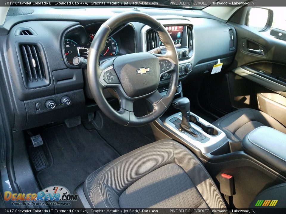 Front Seat of 2017 Chevrolet Colorado LT Extended Cab 4x4 Photo #7
