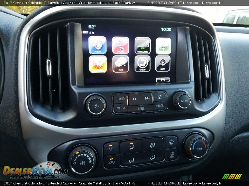Controls of 2017 Chevrolet Colorado LT Extended Cab 4x4 Photo #10