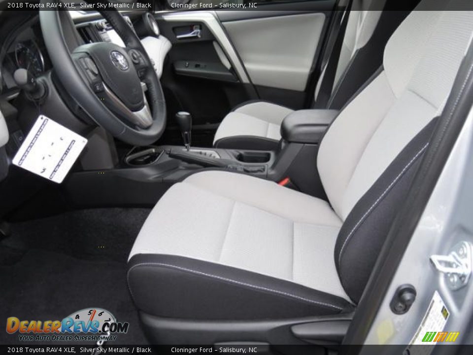 Front Seat of 2018 Toyota RAV4 XLE Photo #8