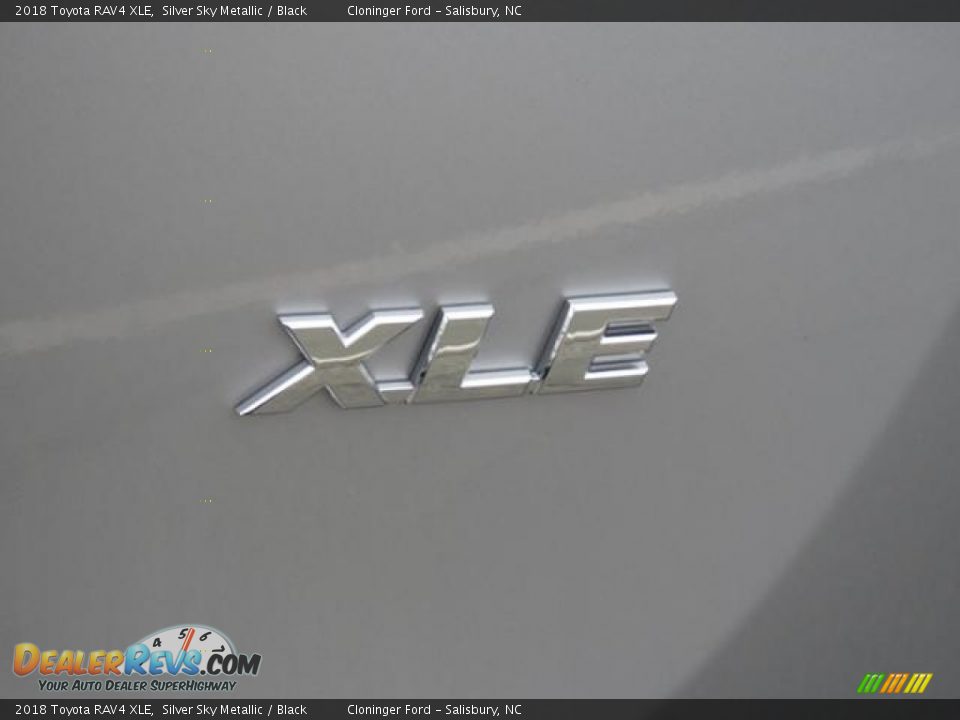 2018 Toyota RAV4 XLE Silver Sky Metallic / Black Photo #24