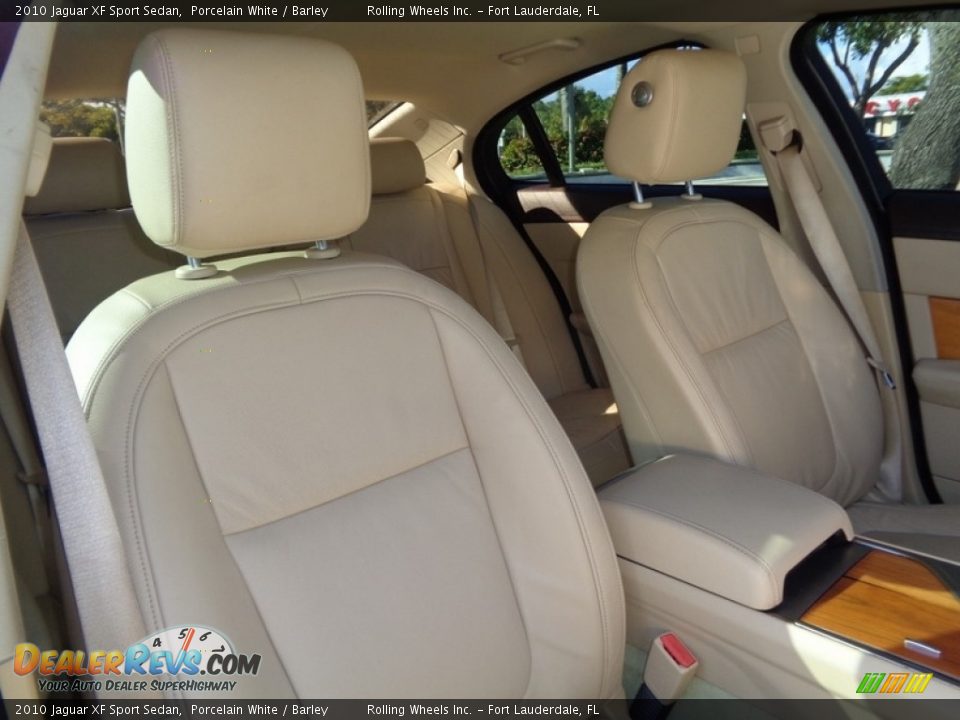 Front Seat of 2010 Jaguar XF Sport Sedan Photo #8