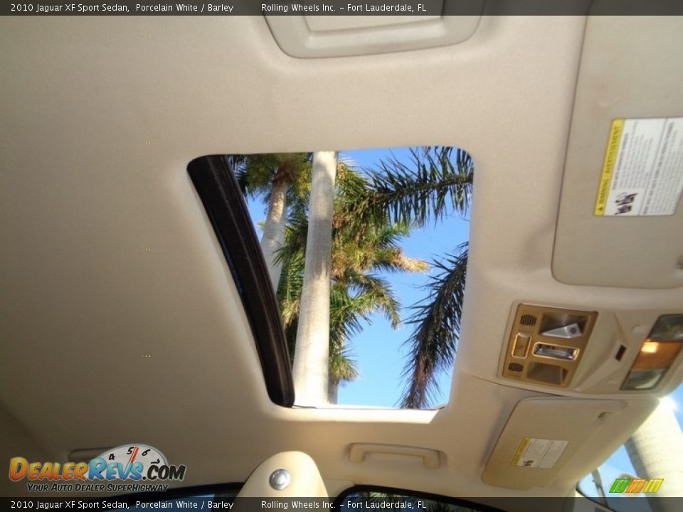 Sunroof of 2010 Jaguar XF Sport Sedan Photo #18