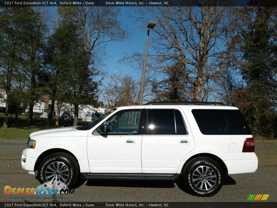 2017 Ford Expedition XLT 4x4 Oxford White / Dune Photo #1