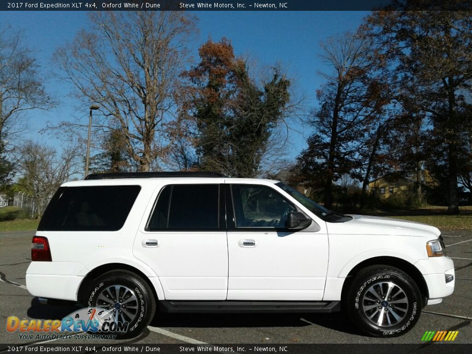 2017 Ford Expedition XLT 4x4 Oxford White / Dune Photo #5