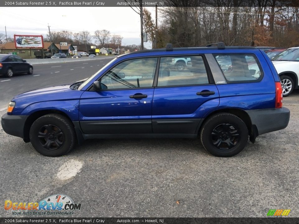 2004 Subaru Forester 2.5 X Pacifica Blue Pearl / Gray Photo #2