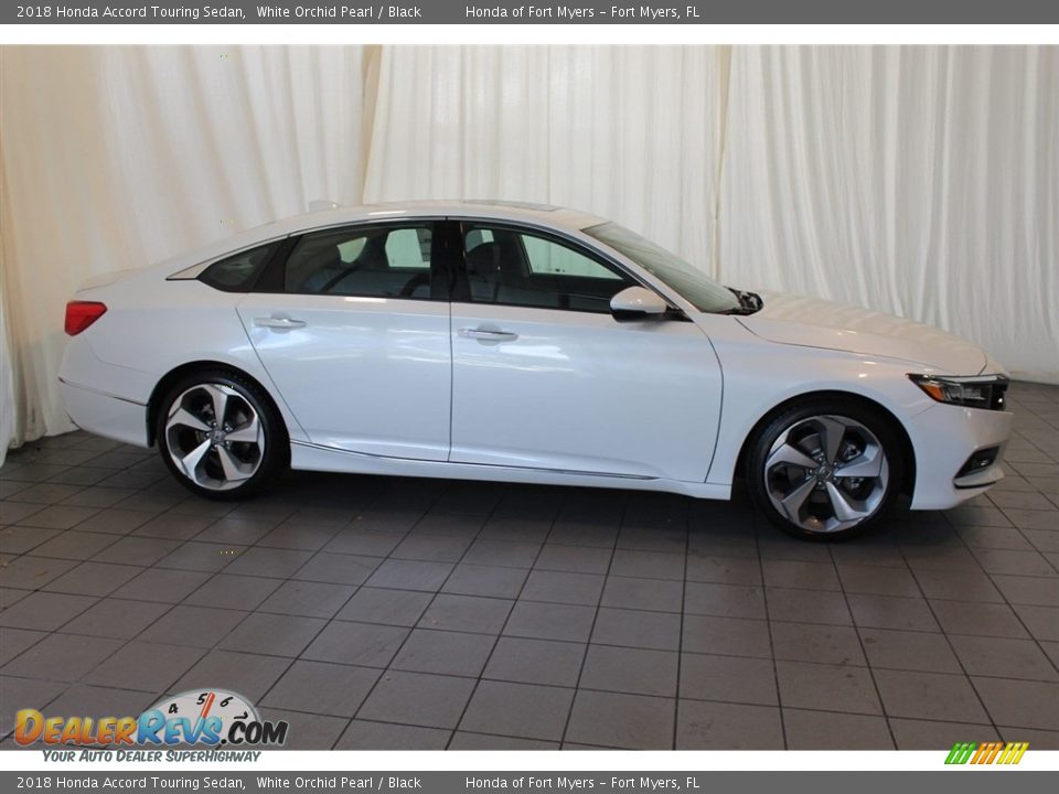 2018 Honda Accord Touring Sedan White Orchid Pearl / Black Photo #3