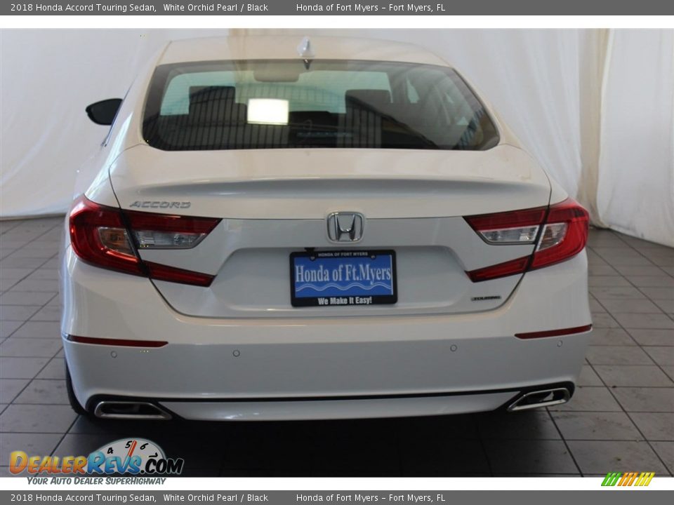 2018 Honda Accord Touring Sedan White Orchid Pearl / Black Photo #7