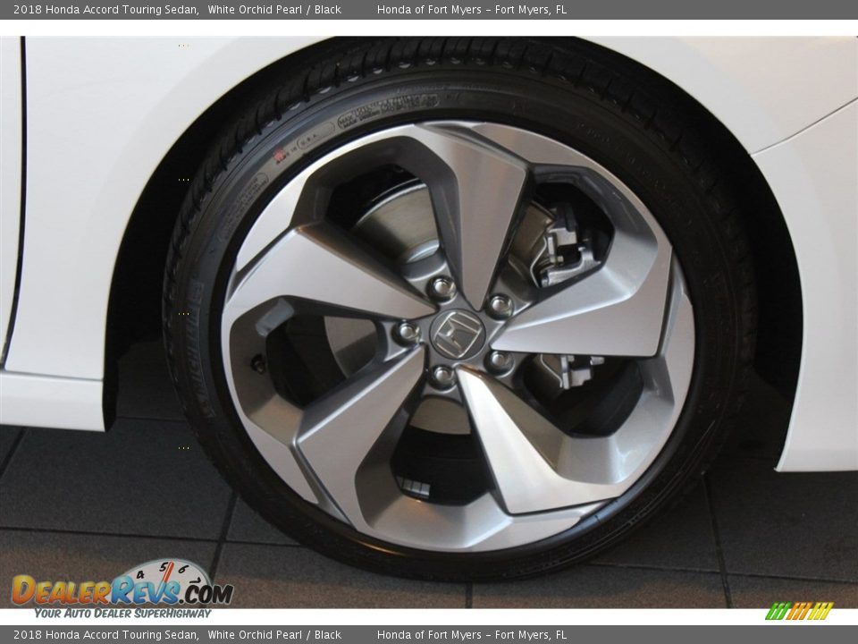 2018 Honda Accord Touring Sedan White Orchid Pearl / Black Photo #8