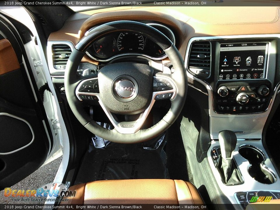 2018 Jeep Grand Cherokee Summit 4x4 Bright White / Dark Sienna Brown/Black Photo #10