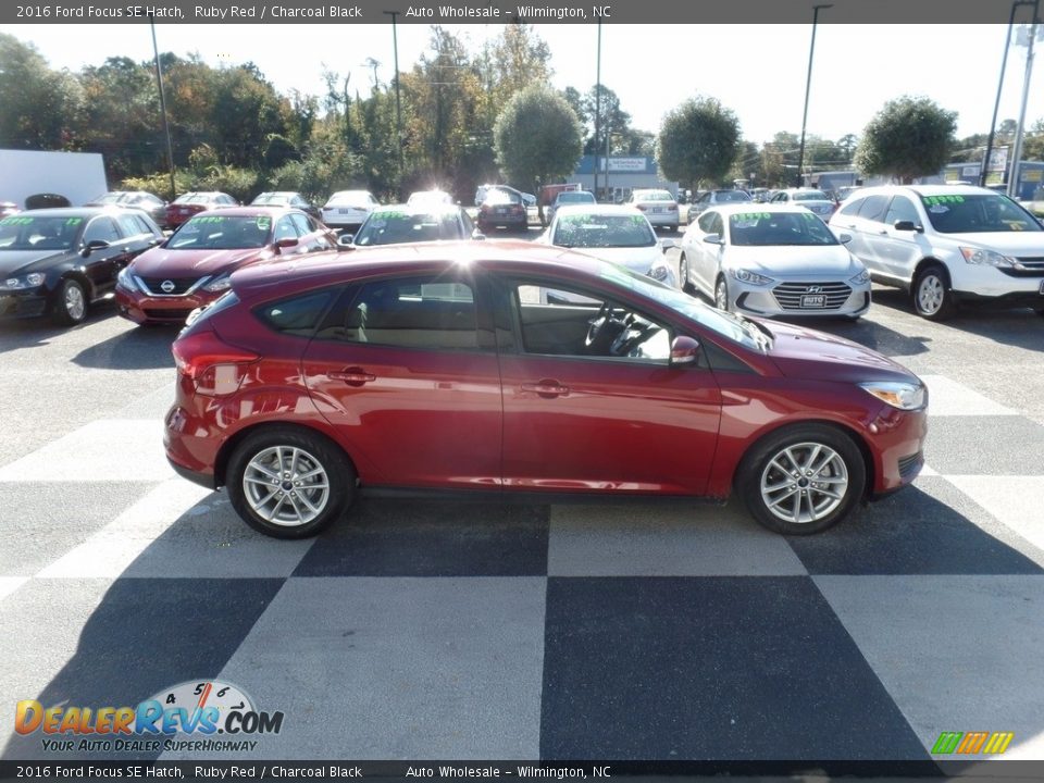 2016 Ford Focus SE Hatch Ruby Red / Charcoal Black Photo #3