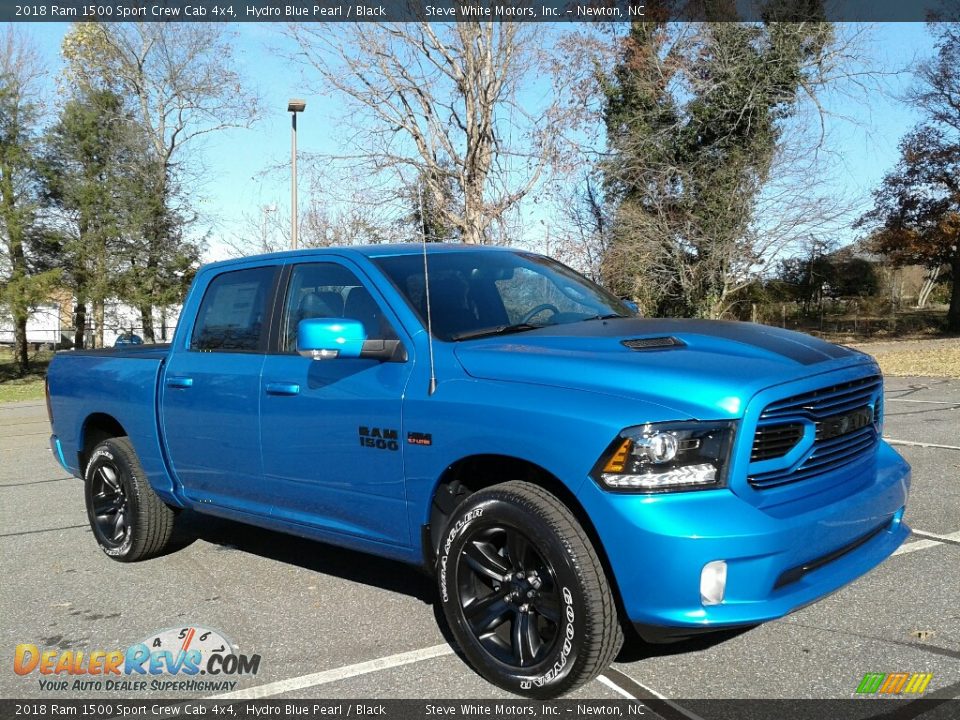 2018 Ram 1500 Sport Crew Cab 4x4 Hydro Blue Pearl / Black Photo #4