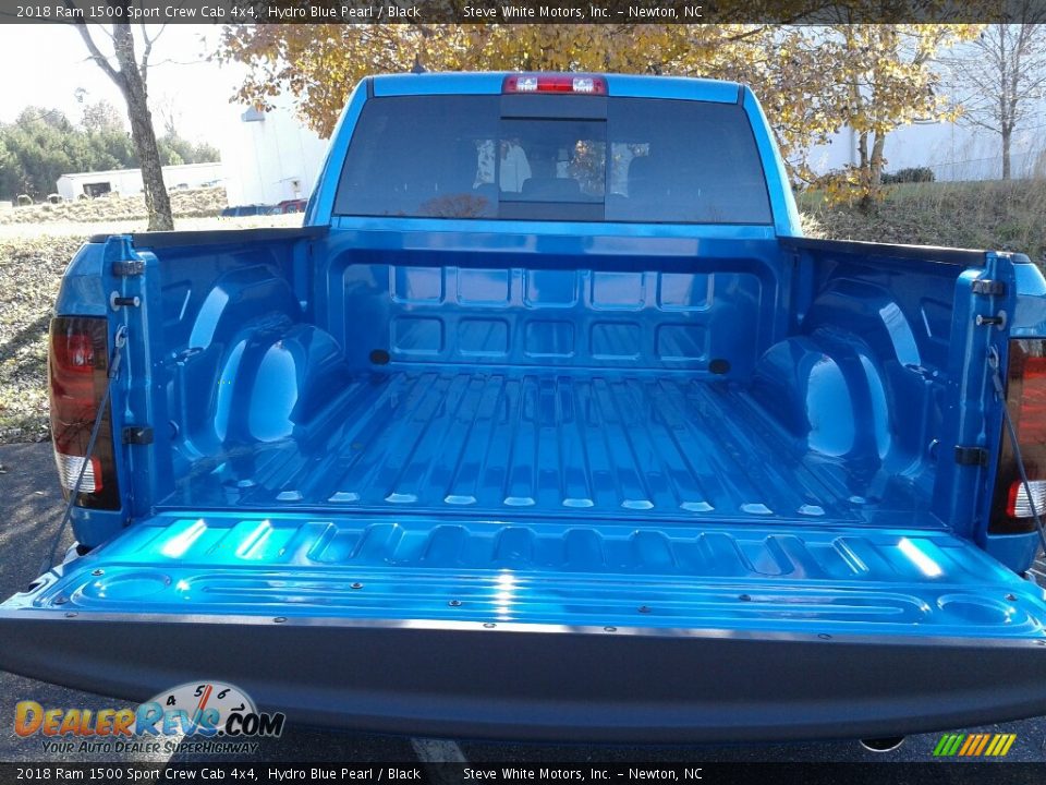 2018 Ram 1500 Sport Crew Cab 4x4 Hydro Blue Pearl / Black Photo #11