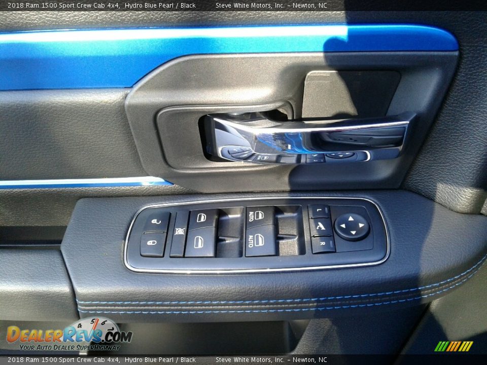 2018 Ram 1500 Sport Crew Cab 4x4 Hydro Blue Pearl / Black Photo #16