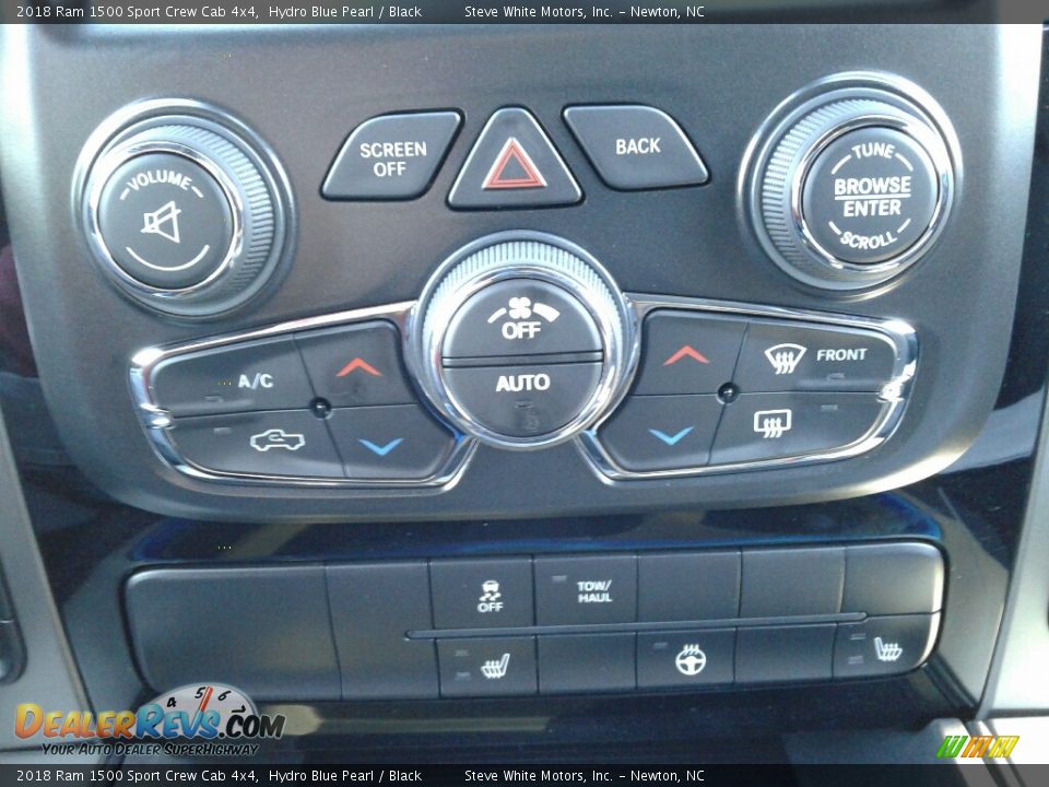 2018 Ram 1500 Sport Crew Cab 4x4 Hydro Blue Pearl / Black Photo #26