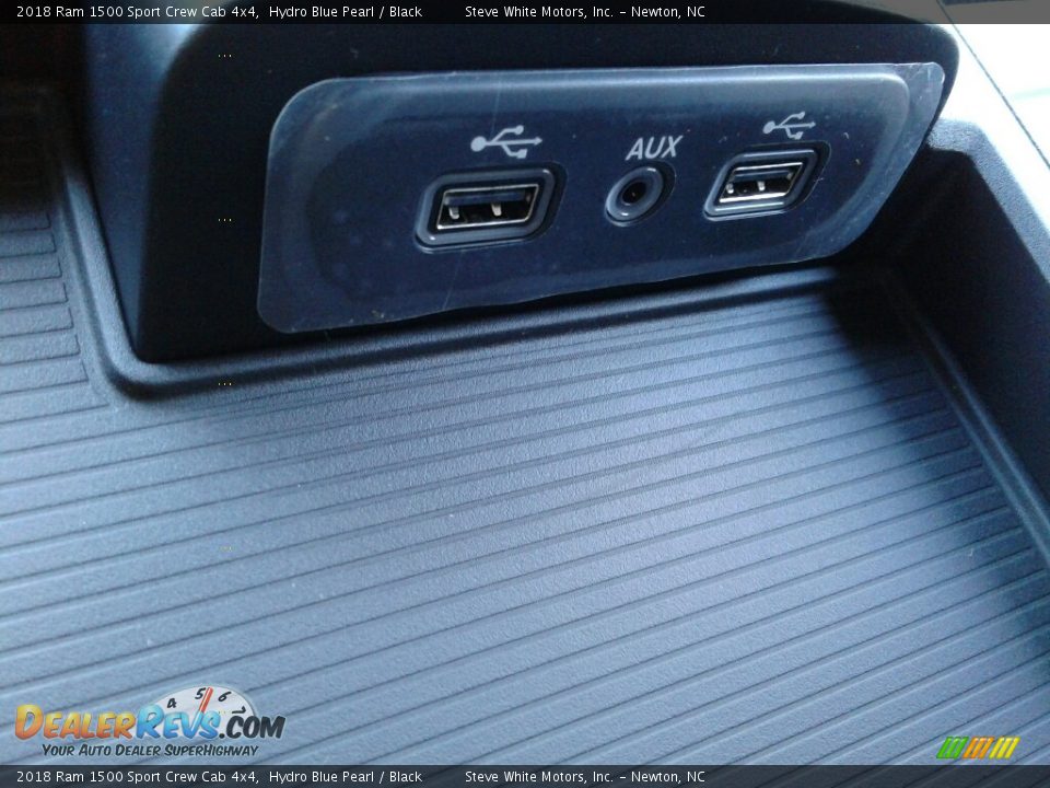 2018 Ram 1500 Sport Crew Cab 4x4 Hydro Blue Pearl / Black Photo #29