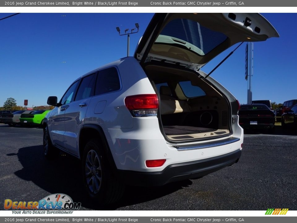 2016 Jeep Grand Cherokee Limited Bright White / Black/Light Frost Beige Photo #15