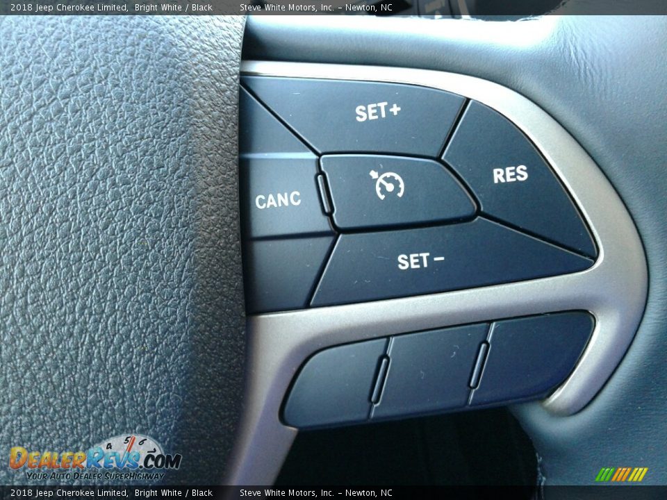 2018 Jeep Cherokee Limited Bright White / Black Photo #17