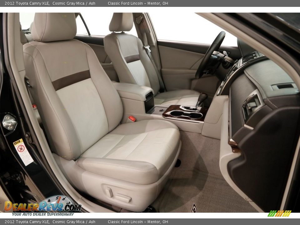 2012 Toyota Camry XLE Cosmic Gray Mica / Ash Photo #16