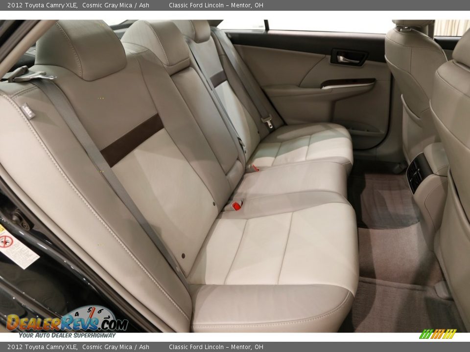 2012 Toyota Camry XLE Cosmic Gray Mica / Ash Photo #17