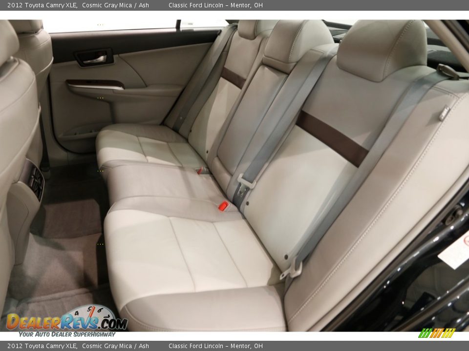 2012 Toyota Camry XLE Cosmic Gray Mica / Ash Photo #18