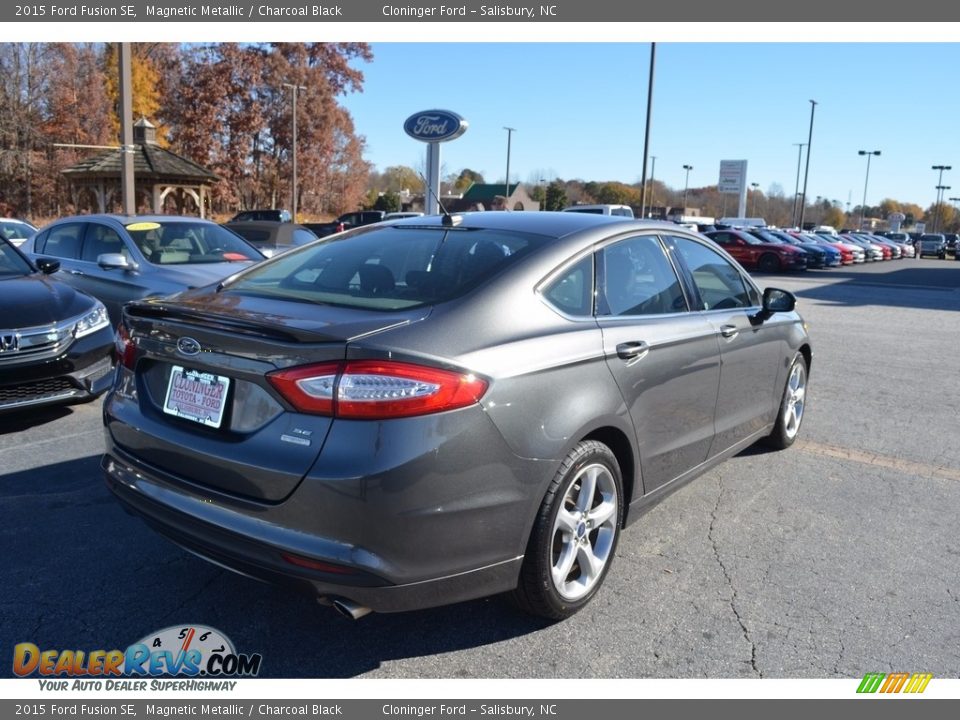 2015 Ford Fusion SE Magnetic Metallic / Charcoal Black Photo #3