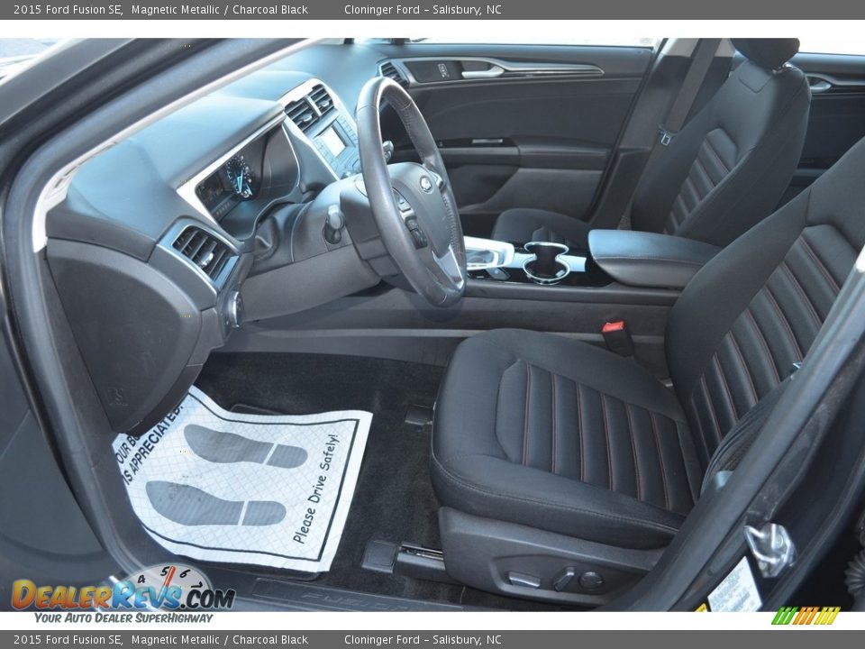 2015 Ford Fusion SE Magnetic Metallic / Charcoal Black Photo #9