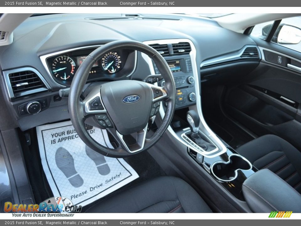 2015 Ford Fusion SE Magnetic Metallic / Charcoal Black Photo #11