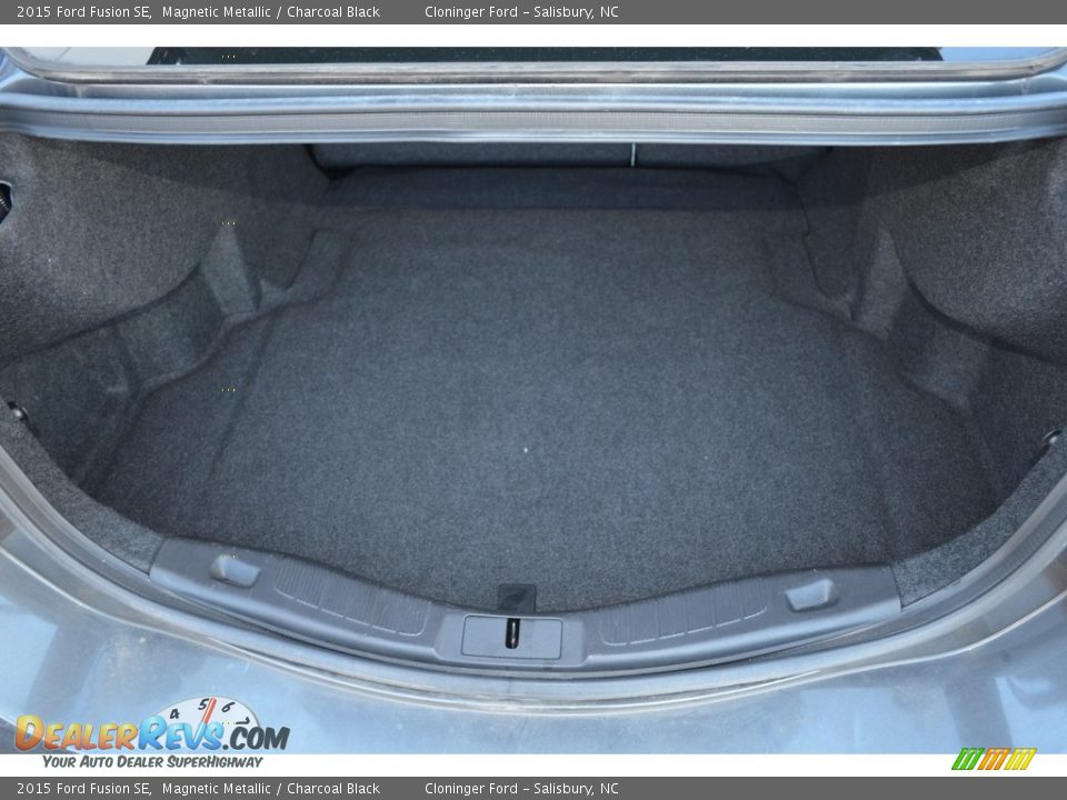 2015 Ford Fusion SE Magnetic Metallic / Charcoal Black Photo #13