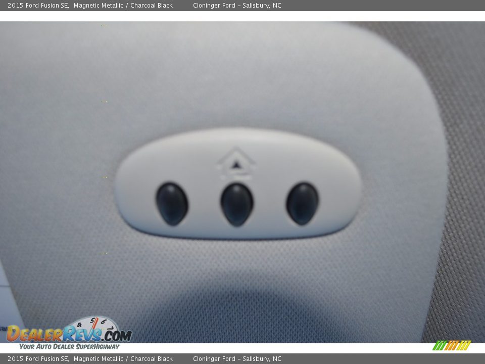 2015 Ford Fusion SE Magnetic Metallic / Charcoal Black Photo #25