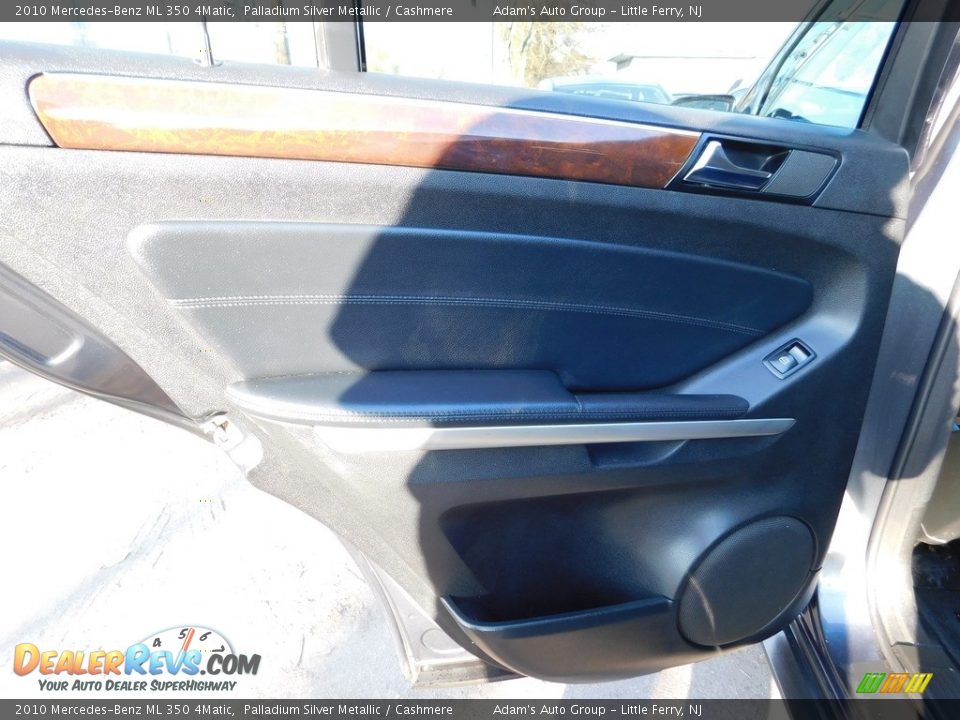 2010 Mercedes-Benz ML 350 4Matic Palladium Silver Metallic / Cashmere Photo #30