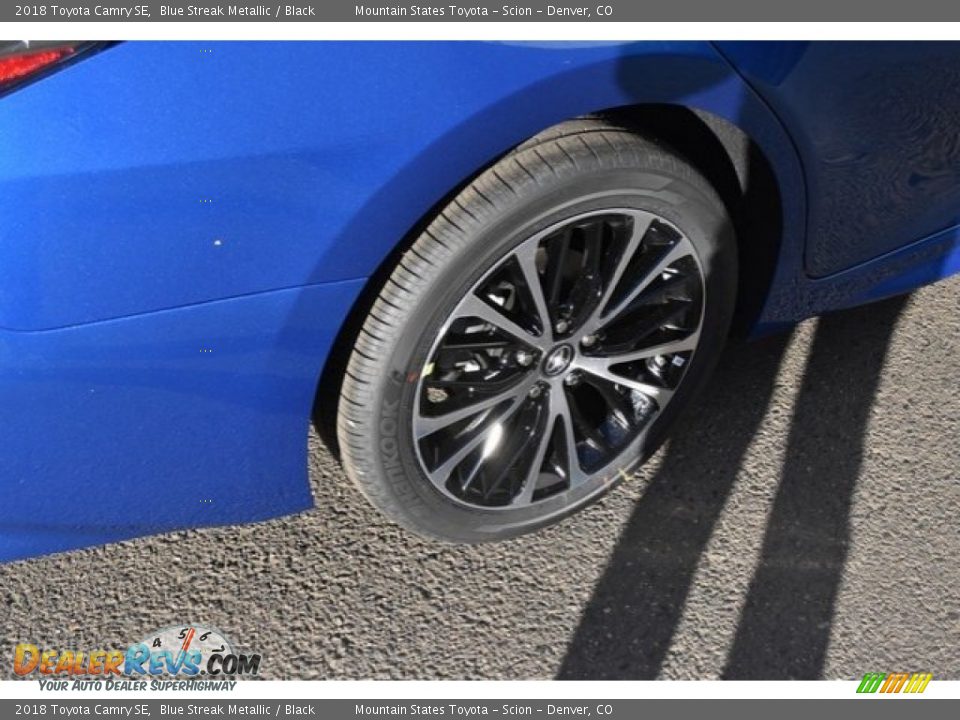 2018 Toyota Camry SE Blue Streak Metallic / Black Photo #9