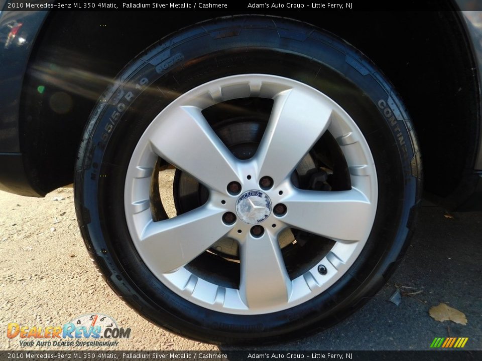 2010 Mercedes-Benz ML 350 4Matic Palladium Silver Metallic / Cashmere Photo #35