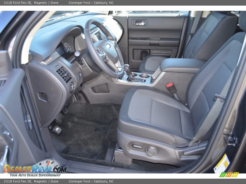 Front Seat of 2018 Ford Flex SE Photo #6