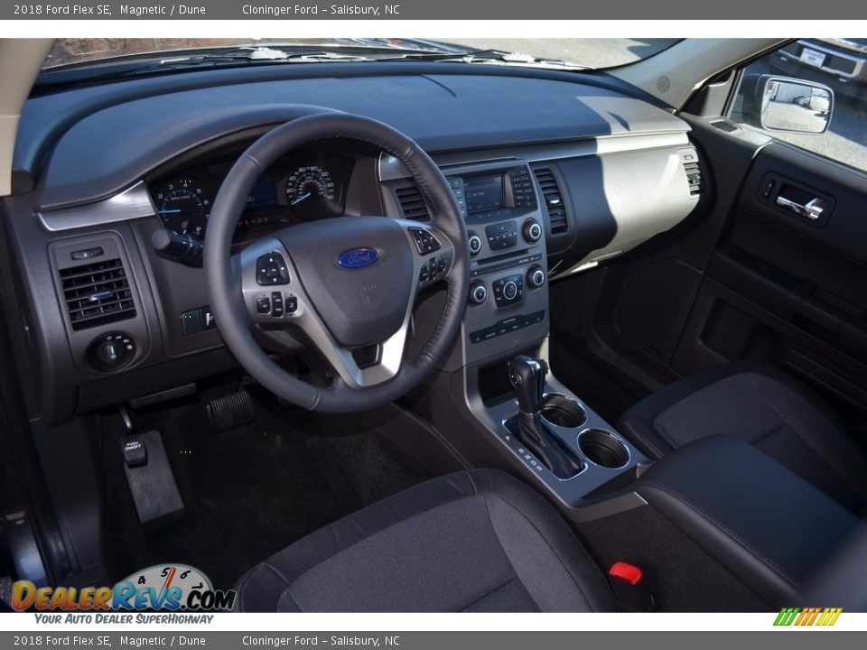 2018 Ford Flex SE Magnetic / Dune Photo #7