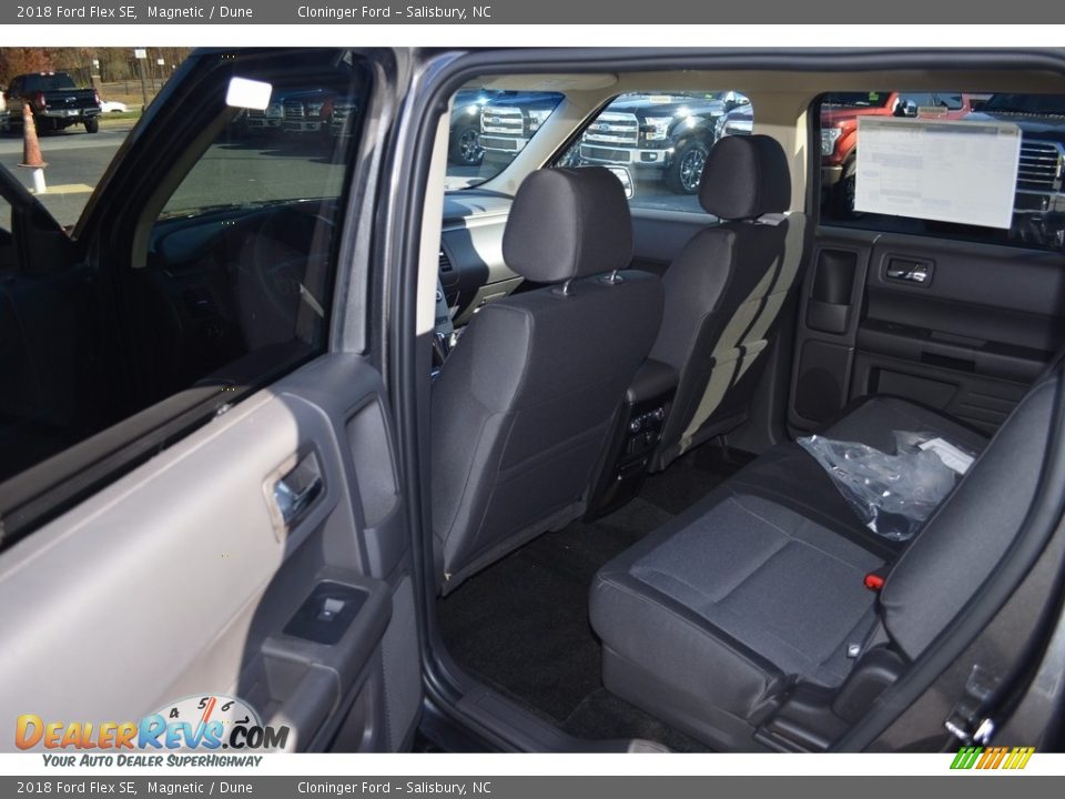 Rear Seat of 2018 Ford Flex SE Photo #8