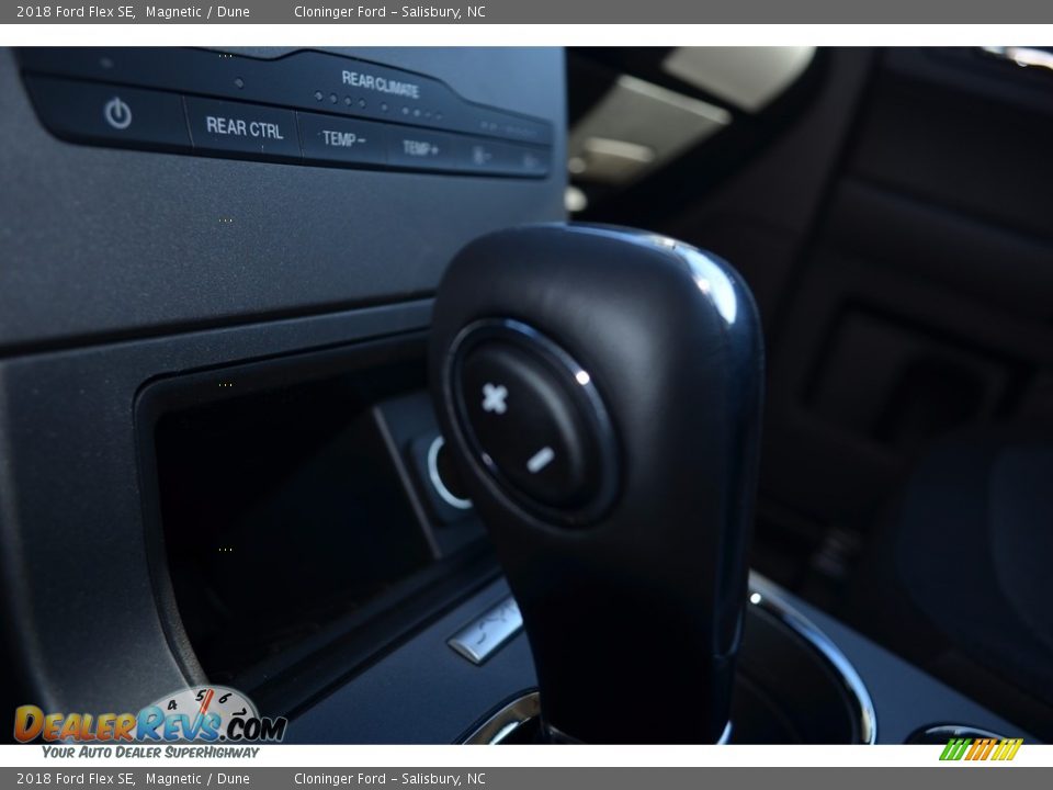 2018 Ford Flex SE Magnetic / Dune Photo #13