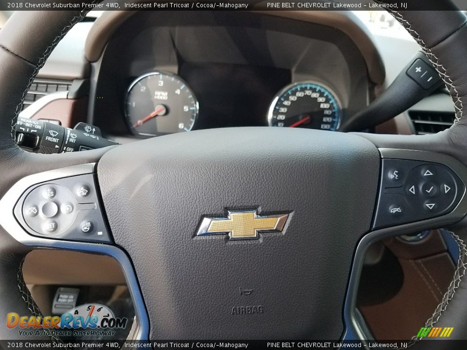 2018 Chevrolet Suburban Premier 4WD Iridescent Pearl Tricoat / Cocoa/­Mahogany Photo #10