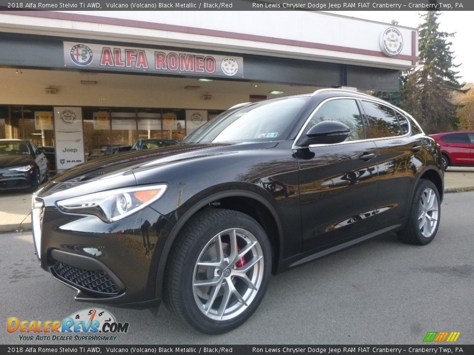 2018 Alfa Romeo Stelvio Ti AWD Vulcano (Volcano) Black Metallic / Black/Red Photo #2