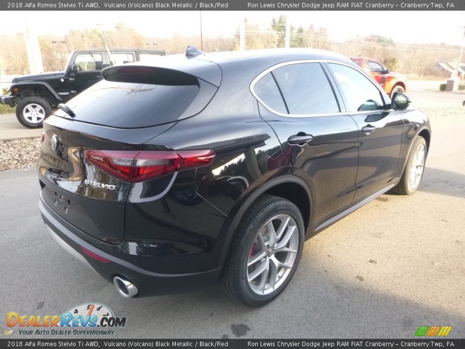 2018 Alfa Romeo Stelvio Ti AWD Vulcano (Volcano) Black Metallic / Black/Red Photo #7