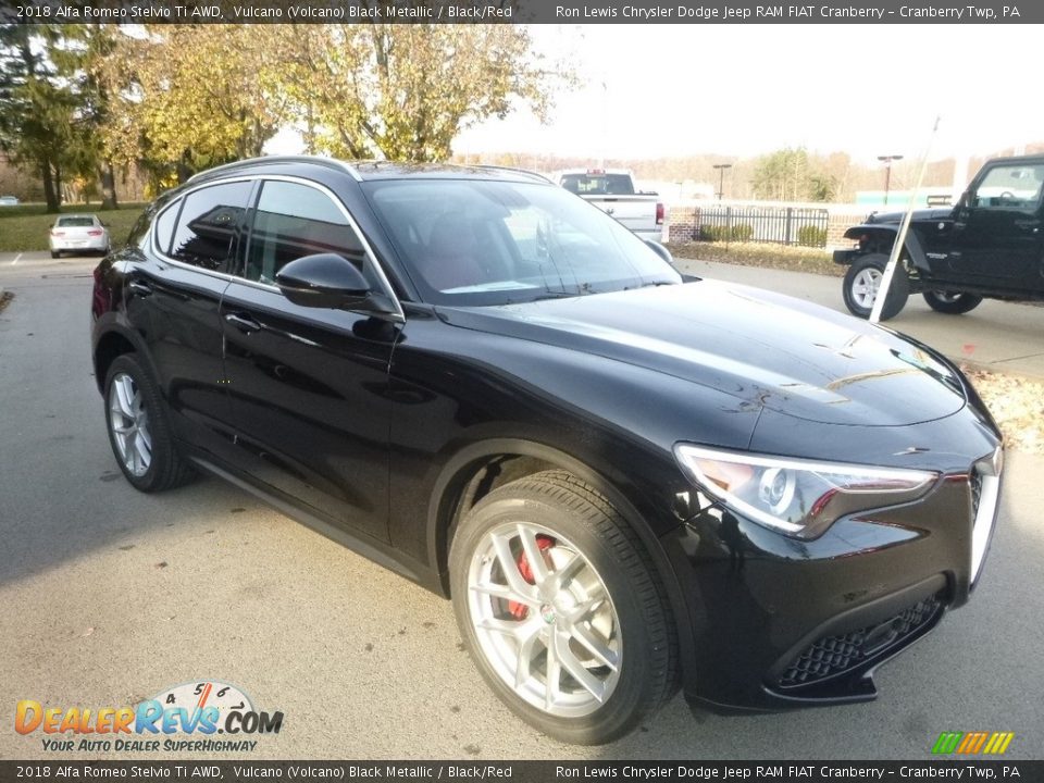 2018 Alfa Romeo Stelvio Ti AWD Vulcano (Volcano) Black Metallic / Black/Red Photo #10