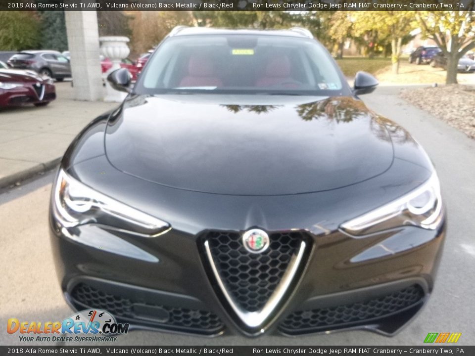 2018 Alfa Romeo Stelvio Ti AWD Vulcano (Volcano) Black Metallic / Black/Red Photo #12