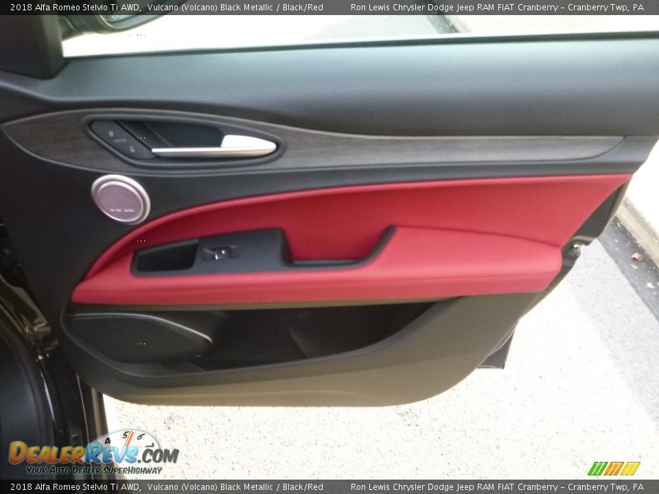 2018 Alfa Romeo Stelvio Ti AWD Vulcano (Volcano) Black Metallic / Black/Red Photo #16
