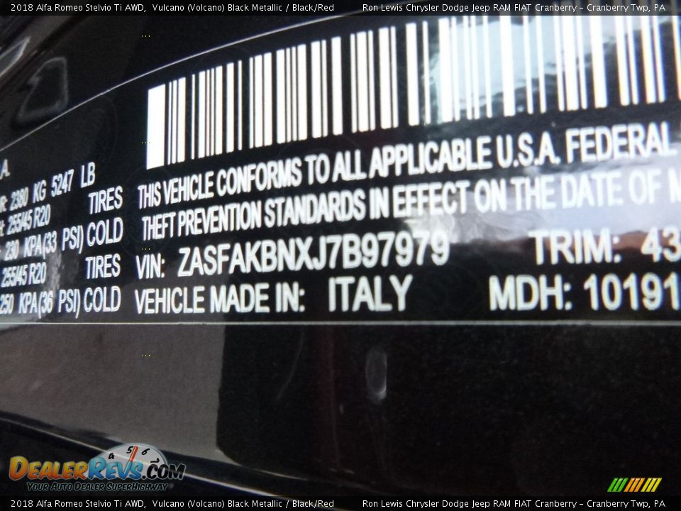 2018 Alfa Romeo Stelvio Ti AWD Vulcano (Volcano) Black Metallic / Black/Red Photo #22
