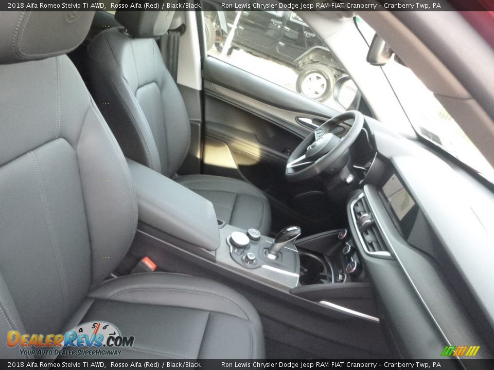 2018 Alfa Romeo Stelvio Ti AWD Rosso Alfa (Red) / Black/Black Photo #14