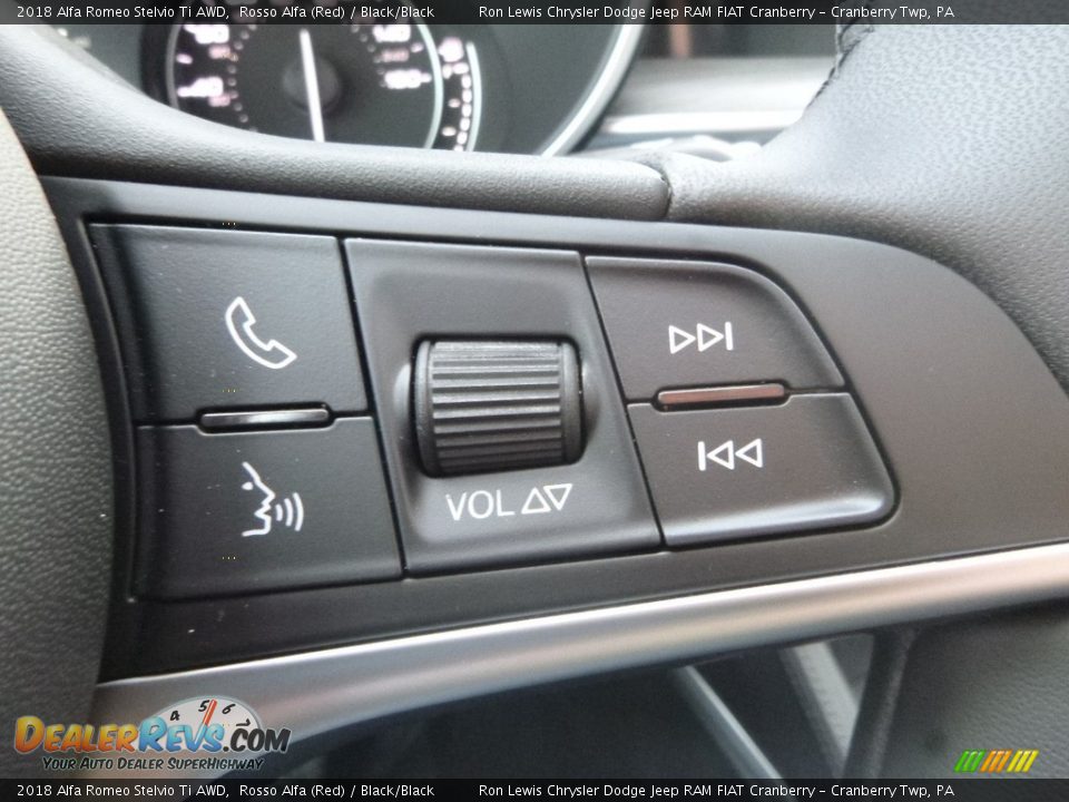 2018 Alfa Romeo Stelvio Ti AWD Rosso Alfa (Red) / Black/Black Photo #27